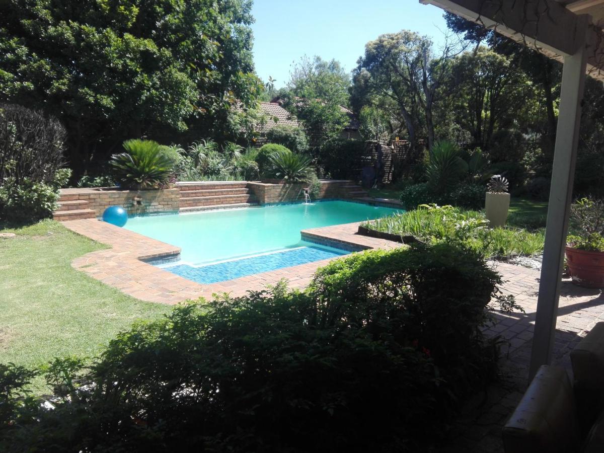 Fourways Guest Lodge Johannesburg Zewnętrze zdjęcie