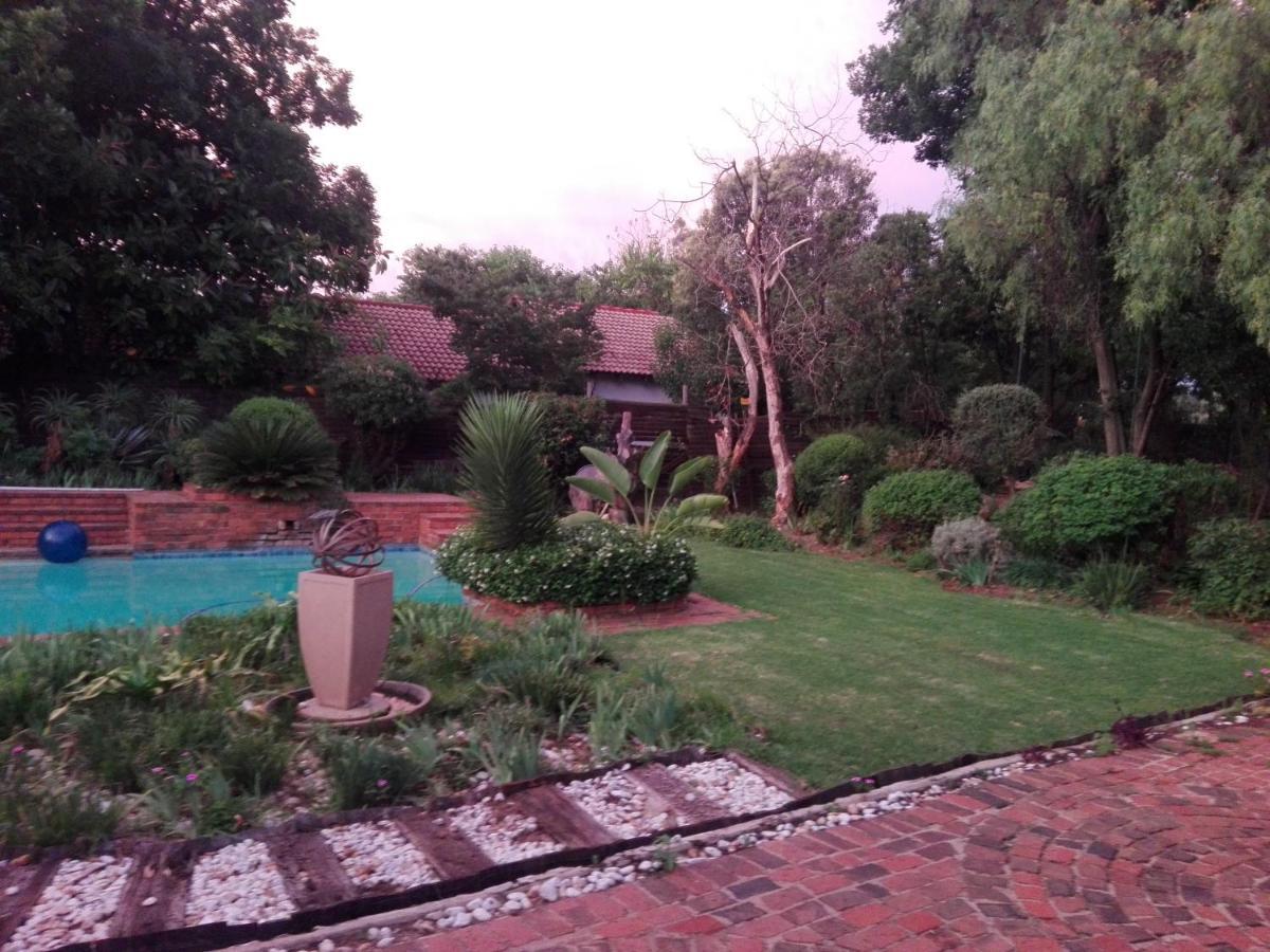 Fourways Guest Lodge Johannesburg Zewnętrze zdjęcie
